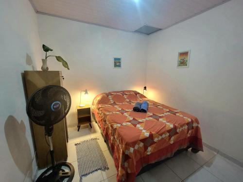 Quarto Casas na Praça Serra Grande