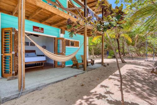 Camp Bay Lodge in Diamond Rock