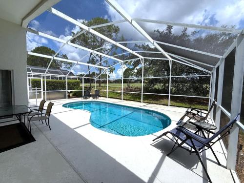 Southern Dunes - Golf Course Views Villa in Haines City, USA
