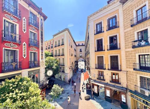 Stylish Plaza Mayor View Prime City Location, Madrid