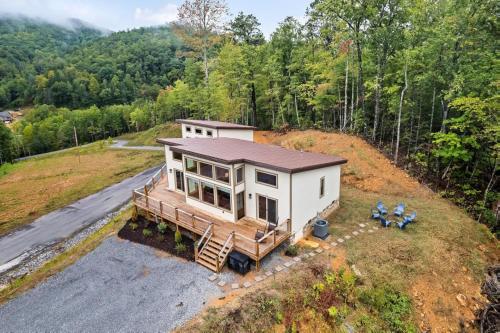 Hummingbird Splash in Cosby (TN)