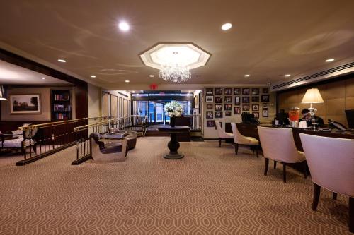 피츠패트릭 그랜드 센트럴 (Fitzpatrick Grand Central) in 미드타운 이스트