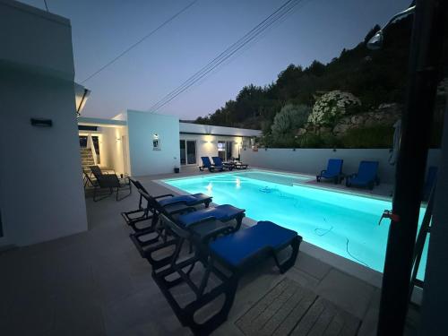 บริการและสิ่งอำนวยความสะดวก, Alfatima in มอนเตกาซ