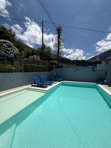 สภาพแวดล้อมโดยรอบ, Alfatima in มอนเตกาซ