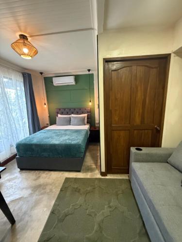 Oasis by Franklin Hotel Boutique in Ла Фортуна