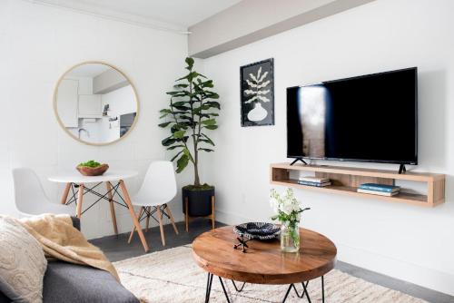 Ételek és italok, *NEW* La Penelope - Rooftop | Skyline | Ponce City in Virginia Highland