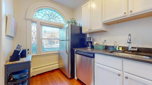 Renovated 1bed, Steps To Mbta, Shops & Restaurants in Brookline, USA