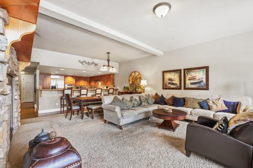 Spacious Elegance-Kirkwood-Timber Ridge 3 Bedroom in Kirkwood (CA)