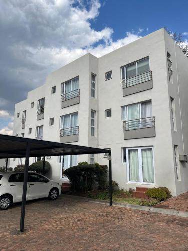 Thatishi's Sandton CBD Apartment in Johannesburg