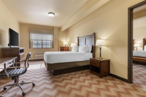 2 bedrooms, 4 beds