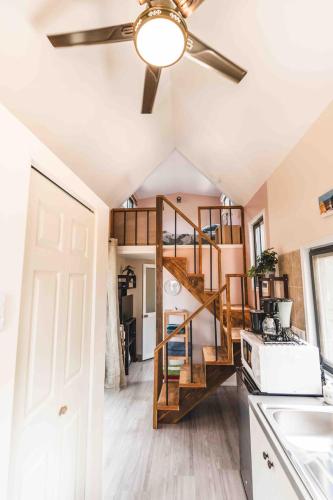 Matira TINY HOUSE 1 in เกาะโบราโบร่า