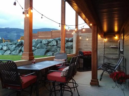 Cowichan Calling in Lake Cowichan, Canada