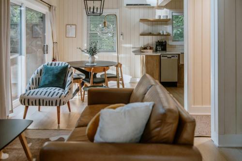 A-Frame Home - Cozy and Modern - Smoky Cottage - image 9