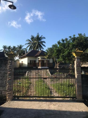 Lahar Villa Lombok - Sakra