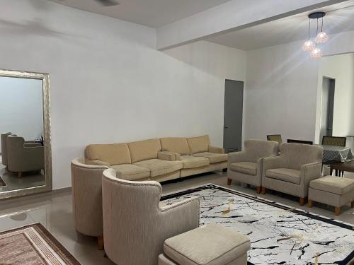 SAMPOISGT VILLA HOMESTAY - Near Bangi Avenue BACC - image 14