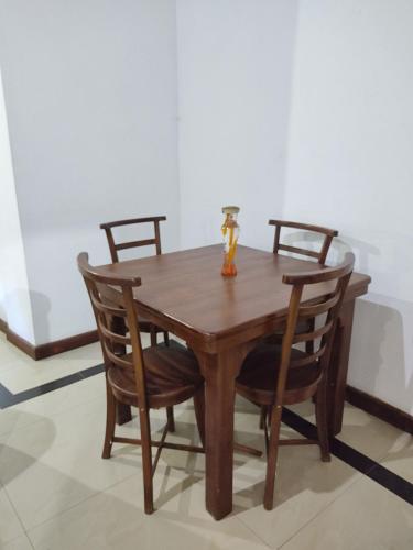 Green Holiday Inn in جامبولا