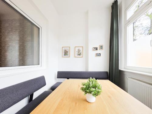 Tolstov Apartments - 3 Room Apartment - Kitchen - Dining Room - Terrace - 25 min to Messe DUS, Düsseldorf (foto 7)