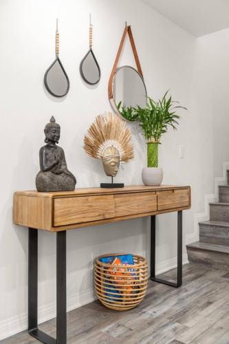 Casa Avalon - Your December Escape! Low Fees! in Los Angeles, USA
