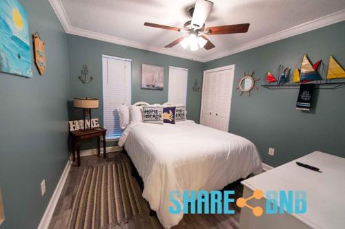 Work-relax-near Hospital-king Bed-patio in Little Rock, USA