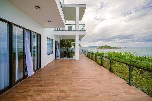 QUY NHON SEA RESORT in Bai Dai Beach