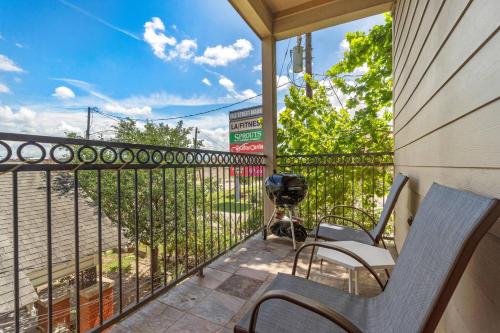 Near Dt, Heights, Washington Wifi Games Bbq near Glenwood Cemetery