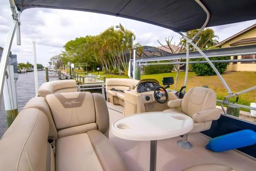 House With A Boatyour Private Waterfront Resort secondary