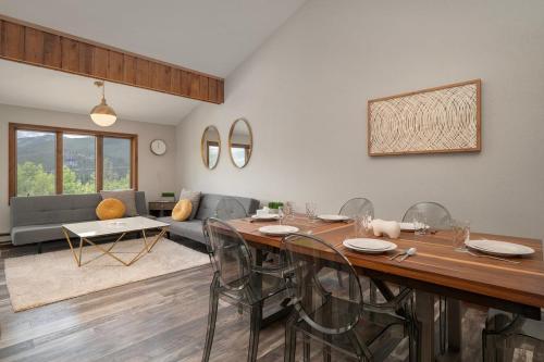 10 min to Resort! Amazing Views & Sauna! in 溫特帕克