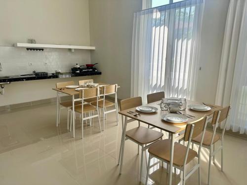 Sala de estar/TV partilhada, The Pudina Stay Probolinggo in Paiton