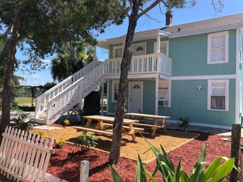 Pets Ok! Steps To Ocean Center Walk To Beach! in Daytona Beach, USA