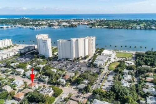 Olive Studio Apart Unit 3 By Pmi in Palm Beach International Airport