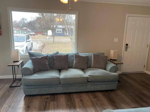 3 Bedroom Cozy Home Minutes From Tims Ford Lake in Winchester, USA