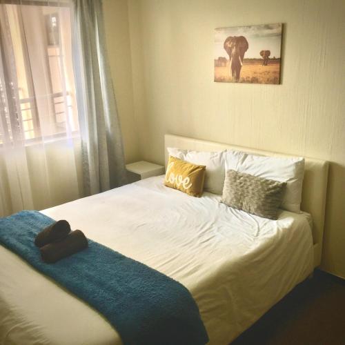 Chic, Comfy Apartment in Secure Complex, Fast WiFi, Free Parking, Sandton (fotografie 4)