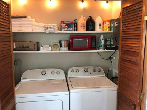 Newly Renovated Cozy Place Minutes From The Lake in Winchester, USA