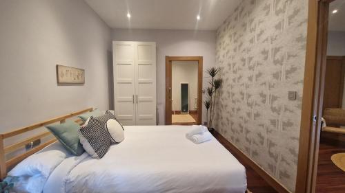 Unique location - 130m2 & Garden close to Museums, Bilbao (zdjęcie 5)