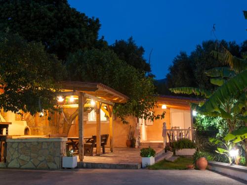 Green Retreat - image 8