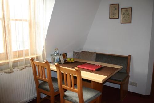 Seadmed, Zum Schnapsbrenner - Hotel garni in Spalt