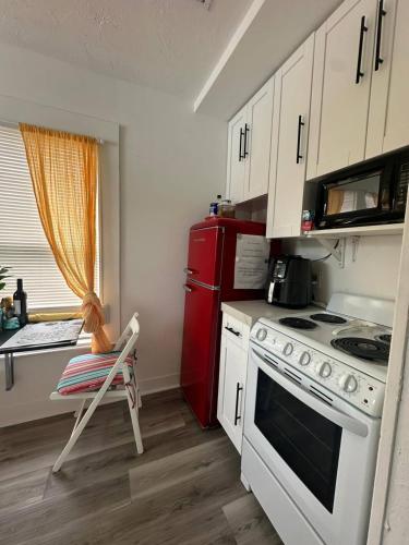 Olive Studio Apart Unit 2 By Pmi in Palm Beach International Airport