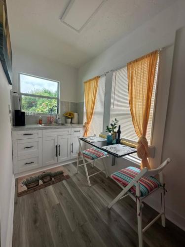 Olive Studio Apart Unit 2 By Pmi in Palm Beach International Airport