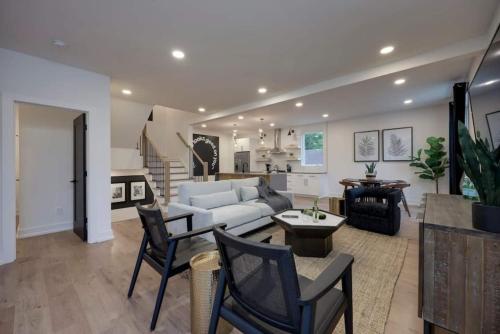 Amazing Downtown Nashville Home With Skyline View