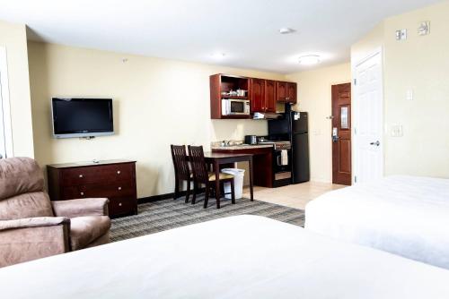MainStay Suites Coralville - Iowa City in Coralville, USA