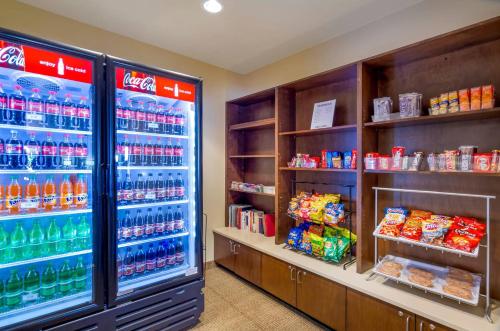 Comfort Inn & Suites Lynchburg Airport - University Area - image 2