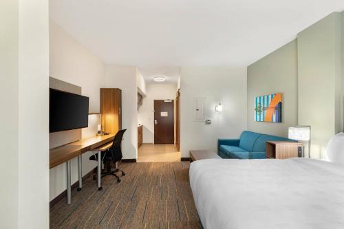 MainStay Suites Lancaster Dallas South - image 10