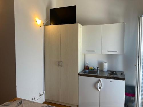 Guest House Lav - image 7