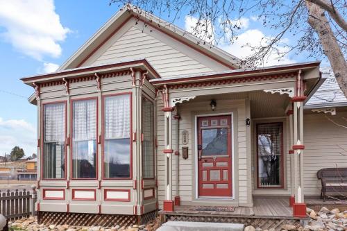 Mountain View Victorian With Hot Tub! in Leadville, USA