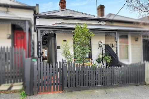 Richmond Retreat Steps to MCG & Rod Laver & CBD