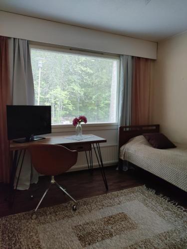 Bright through-house triangle in Pirttiniemi
