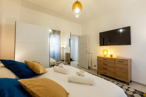 Ninfea Home, Roma