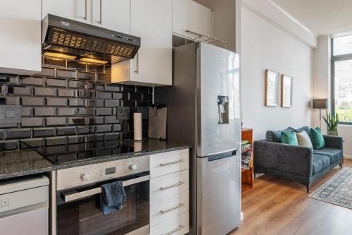 Stylish 1Bd with Mountain Views Cape Town 