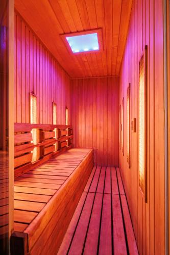 Hotel Aurora - image 6