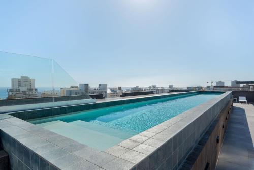 Stylish Sea Point Apartment